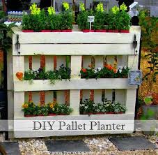 Diy Pallet Planter The Micro Gardener
