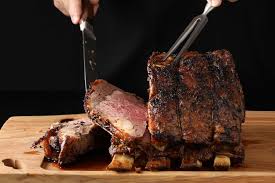 Add in the mesquite pan a smaller perforated tray for the prime rib, prime rib should be already covered with the chipotle rub sauce. How To Cook Prime Rib Like A Boss The Manual