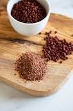 What is the flavor of annatto seeds?