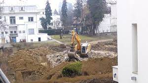 Adio grădinilor de la Versailles din București. Au intrat cu excavatorul peste ele. Abuz ”2 în 1” | România curată