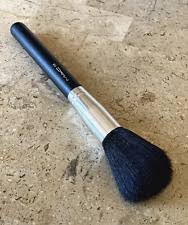 m a c makeup brushes