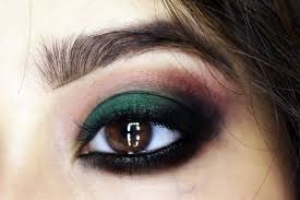 green smokey eye makeup tutorial