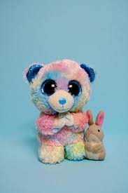 cute teddy bear in blue background