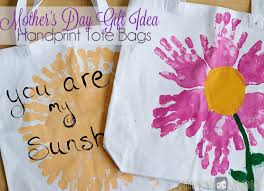 gift idea handprint tote bags