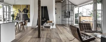 styling ideas with grey wood flooring
