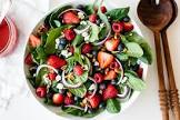 berry good spinach salad