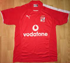 They are regarded as being the most successful club in their country and were crowned african club of the century in 2000. Al Ahly Home Fussball Trikots 2004 2005 Sponsored By Vodafone
