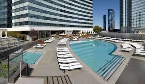 Ray At Vegas Hotel Pool Heats Up