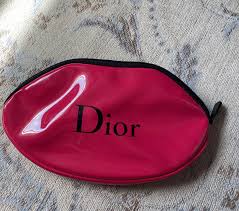 dior cosmetics pink lips shape zipped