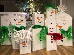 adorable diy snowman gift tower ideas