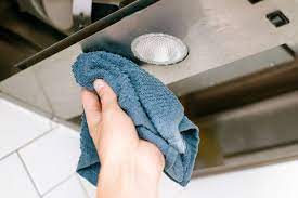 how to clean a kitchen exhaust fan