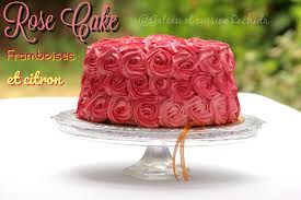 gâteau d'anniversaire Rose Layer Cake | Gâteau et cuisine Rachida