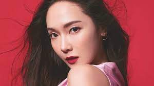 k pop star jessica jung on revlon no