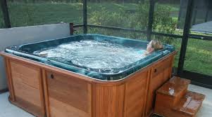 35 Awesome Hot Tub Enclosure Ideas