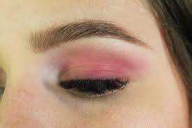 a pink eyeshadow makeup tutorial