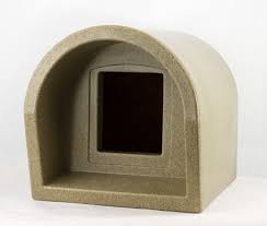 Understanding your cat's needs isn't the only factor you would need to consider when buying a cat house. Outdoor Cat Shelter