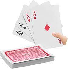 El póker en todas sus variantes, texas hold em, governor poker. Relaxdays Baraja Poker 54 Cartas Naipes Gigantes Resistentes Al Agua Plastico 18 X 13 Cm Multicolor Amazon Es Juguetes Y Juegos