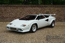 Ironically the meaner and leaner but also heavier lp 400s proved actually slower in top speed (158 mph) than the lp 400, also because the engine had been left untouched. Lamborghini Countach Lp5000 Quattrovalvole 1986 For Sale Gallery Aaldering