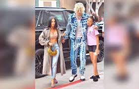 Mgk's raw talent for music isn't the only thing making headlines. Machine Gun Kelly And Megan Fox Head To Dinner With His Daughter Photos