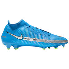 Free shipping both ways on womens soccer cleats from our vast selection of styles. Women S Soccer Cleats Eastbay