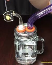 Using a glass pipe called an oil rig or dab rig, you first heat the glass nail until it's red hot, before … 100 Dabs Rigs Ideas In 2021 Pipes And Bongs Bongs Dab Rig