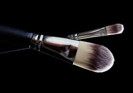 essential makeup brushes your go to