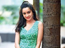 shraddha kapoor touched by fan s