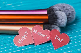 free photo make up brushes and hearts
