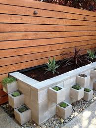 Bloques de vidrio y pavés. 25 Creativas Ideas Para Adornar Tu Casa Con Bloques De Cemento Jardines Jardines Verticales Como Hacer Un Huerto