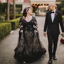 Online retailers like bhldn, david's bridal, and torrid (to only name a few!) offer beautiful plus size. Gothic Black Wedding Dress Long Sleeves Sexy Bridal Gown 2020 Vestidos De Novia V Neck Puffy Lace Tulle Wedding Gown Plus Size Wedding Dresses Aliexpress