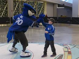 Ace, toronto blue jays mascot. Toronto Blue Jays Fly In To Edmonton Edmonton Journal