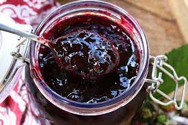 Measure juice, adding a little water if necessary to get exactly 3 1/2 cups of juice. Blackberry Jam The Daring Gourmet
