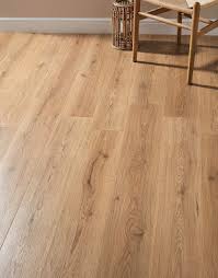 loft natural oak laminate flooring