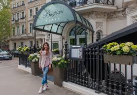 Is an italian company that owns a chain of nine luxury hotels, most of which are situated in palazzos in italy's main cities: The Baglioni Hotel A Warm Italian Welcome In London
