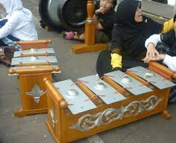 Bahkan beberapa alat musik tradisional indonesia telah dikenal mancanegara. Terlengkap Alat Musik Tradisional Dari Jawa Barat Gambar