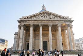 visit the amazing panthéon in paris
