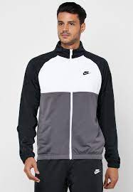 Страхотен мъжки спортен екип nike, изработен от висококачествена дишаща материя. Mzhki Sporten Ekip Nike Nsw Ce Trk Suit Pk Black Grey Bv3055 010 Sportfit