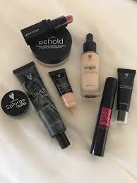younique makeup the modest mom