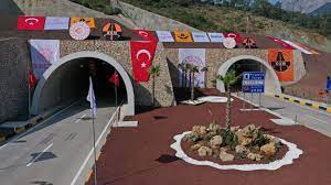 Akdeniz Sahil Yolu Üzerindeki Phaselis Tüneli Hizmete Açıldı