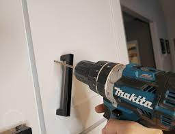 how to install new cabinet pulls the