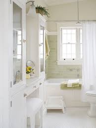 16 Simple And Airy Cottage Bathroom Ideas