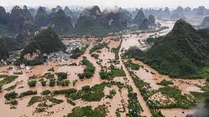 จีนสั่งอพยพประชาชนหลายพันคน หลังเหตุน้ำท่วมจากฝนตกหนัก