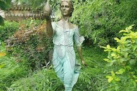 Outdoor Bronze Lady Garden Sculpture