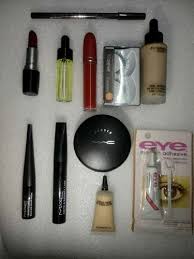 female 11 items mac perfect make up kit