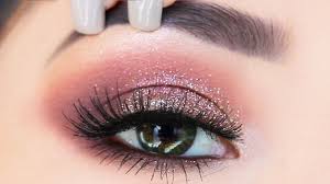 the easiest glitter eyeshadow makeup