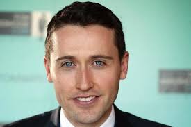 Interesting facts on tom waterhouse wiki, bio, age, height, who is tom waterhouse tips tom waterhouse is an inescapable face in the australian bookmaking industry. Tom Waterhouse Tom Waterhouse Tipping Review