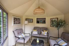 summerhouse interiors traditional