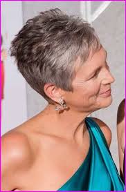 Shortcuts for easy to style, acceptable hair these cuts are ideal for thick, bouncy hair that is easy to style. Short Pixie Cuts For Grey Hair Short Pixie Cuts