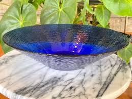 Textured Vintage Art Glass Fruit Bowl