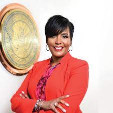 Check out featured articles and pictures of keisha lance bottoms preceded by: 2020 Georgian Of The Year Keisha Lance Bottoms Georgia Trend Magazine